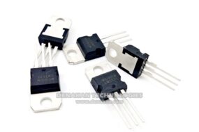 LM317 Adjustable Voltage Regulator